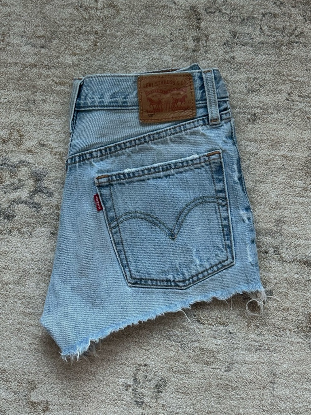 Levi’s 501 shorts - Sz 24